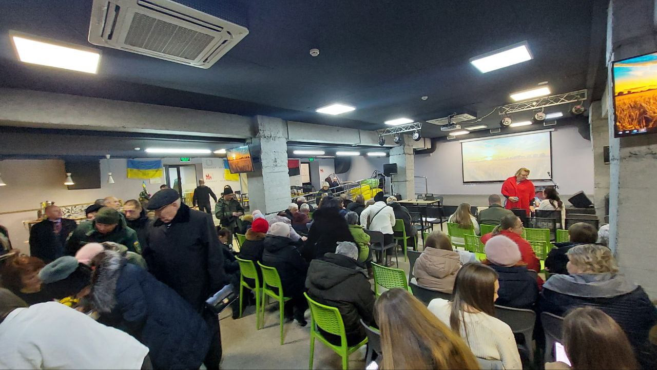 Громадські слухання по 2 пологовому